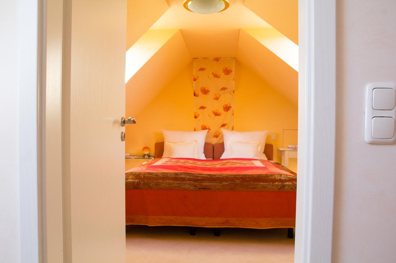 Hotel Gewuerzmuehle Berching Bagian luar foto