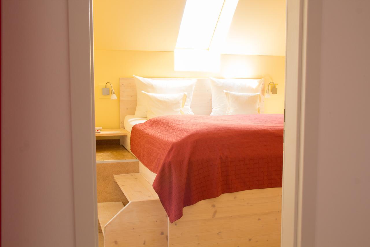 Hotel Gewuerzmuehle Berching Bagian luar foto