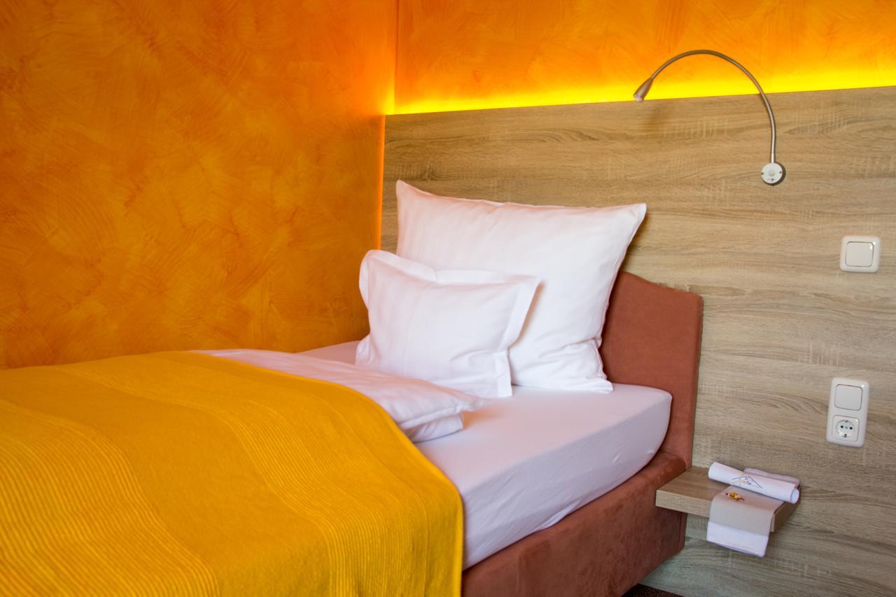 Hotel Gewuerzmuehle Berching Bagian luar foto